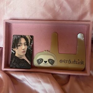 WTS $50

~ Jungkook pc MOTS ON:E